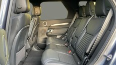 Land Rover Discovery 3.0 D300 Dynamic SE 5dr Auto Diesel Station Wagon